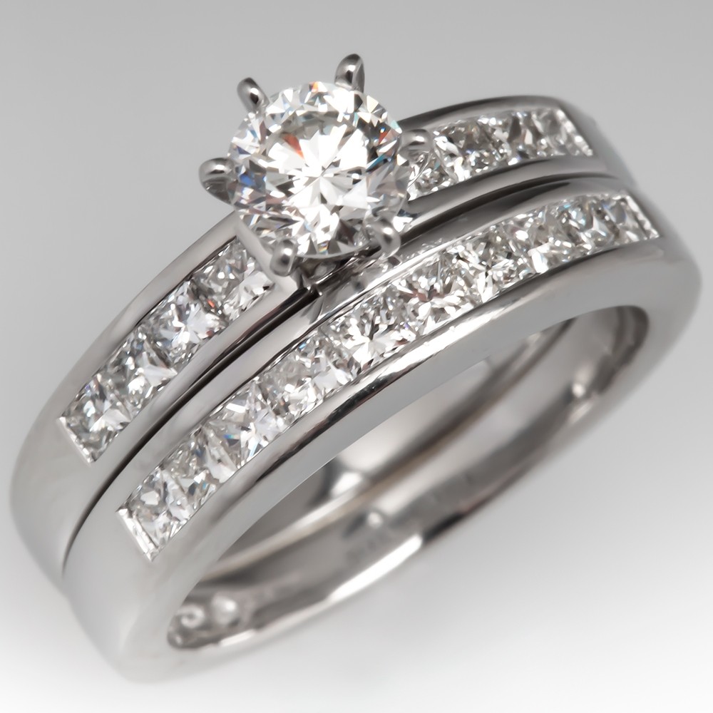 Solitaire Cathedral Modern Engagement Ring in Platinum (1.8mm)
