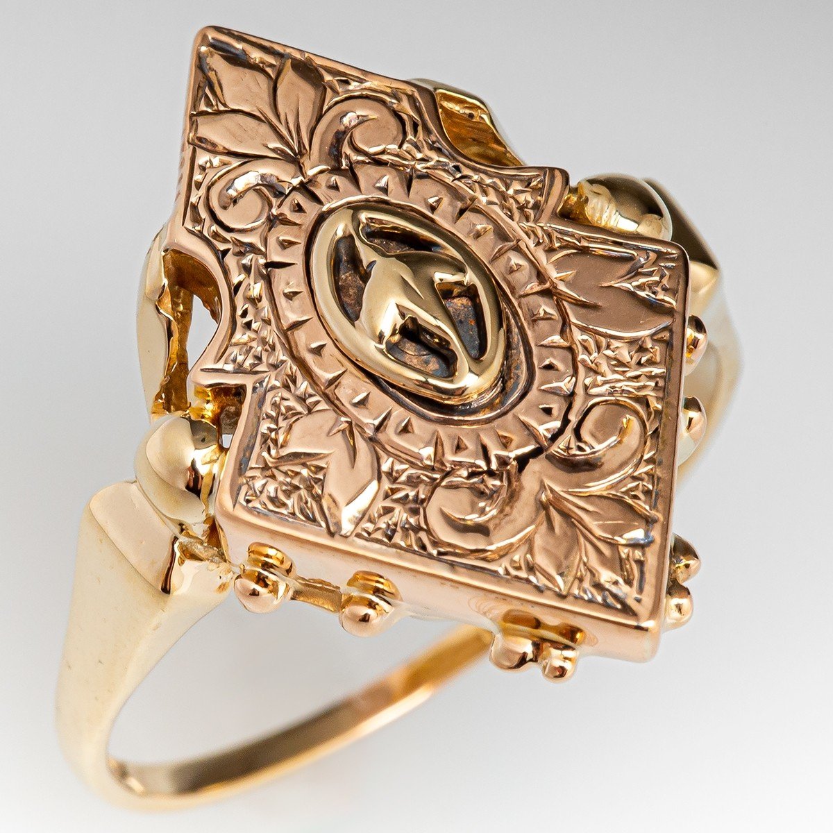 22K Gold Antique Ring - 12 - Vachya Jewels