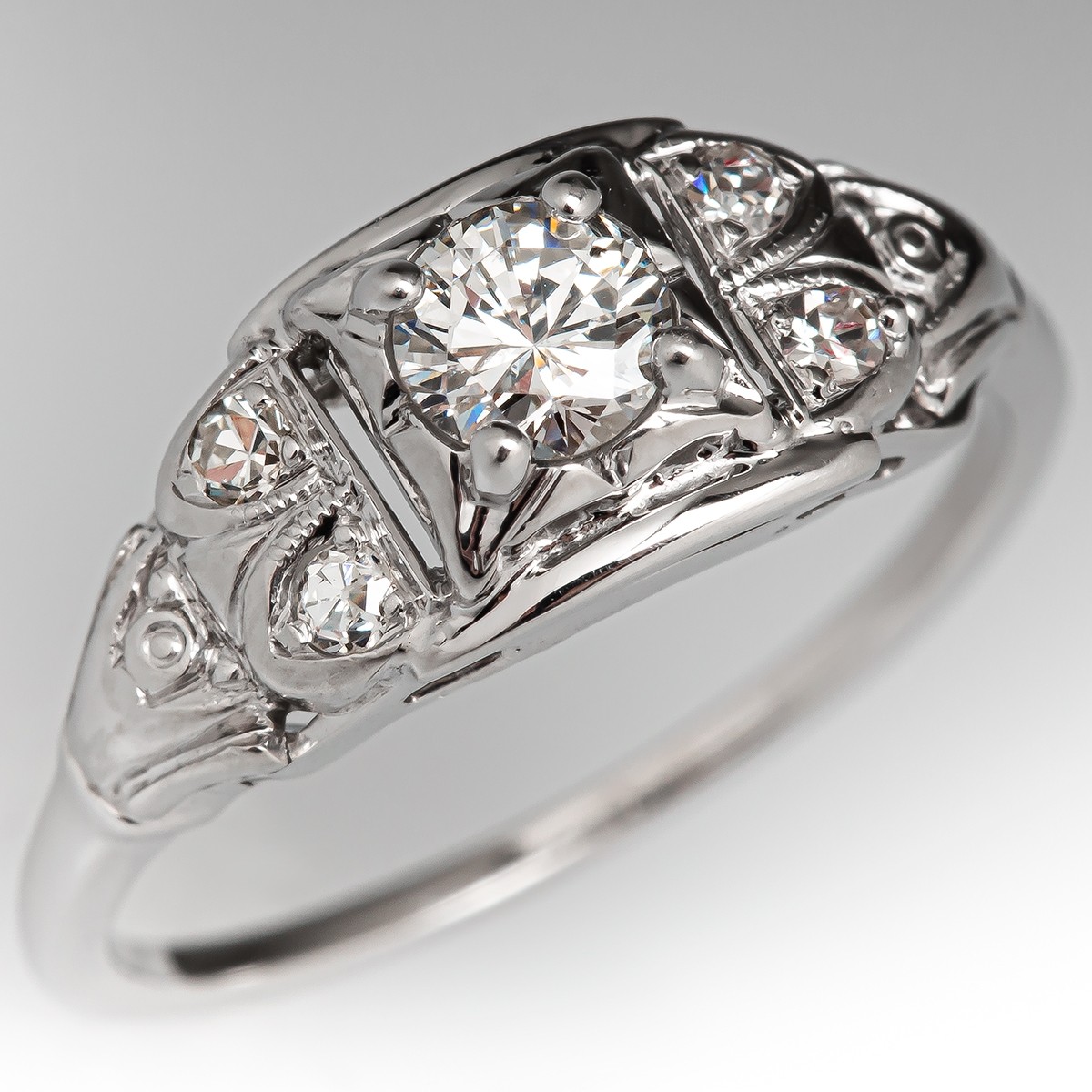 Vintage Platinum, Ceylon Sapphire and Diamond Ring - Modesto's Vintage Rings