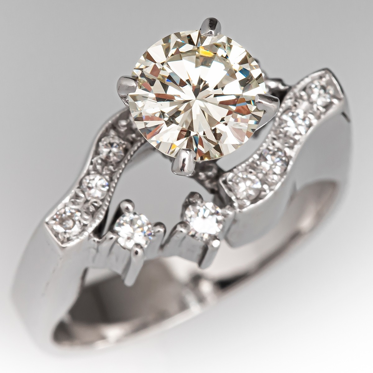 Engagement Rings and Wedding Band Set | Bijoux Majesty