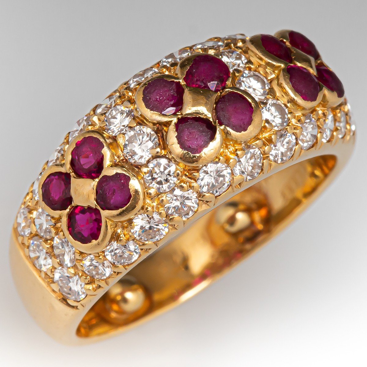 Van Cleef & Aprels French Ruby & Pavé Diamond Ring 18K Yellow Gold