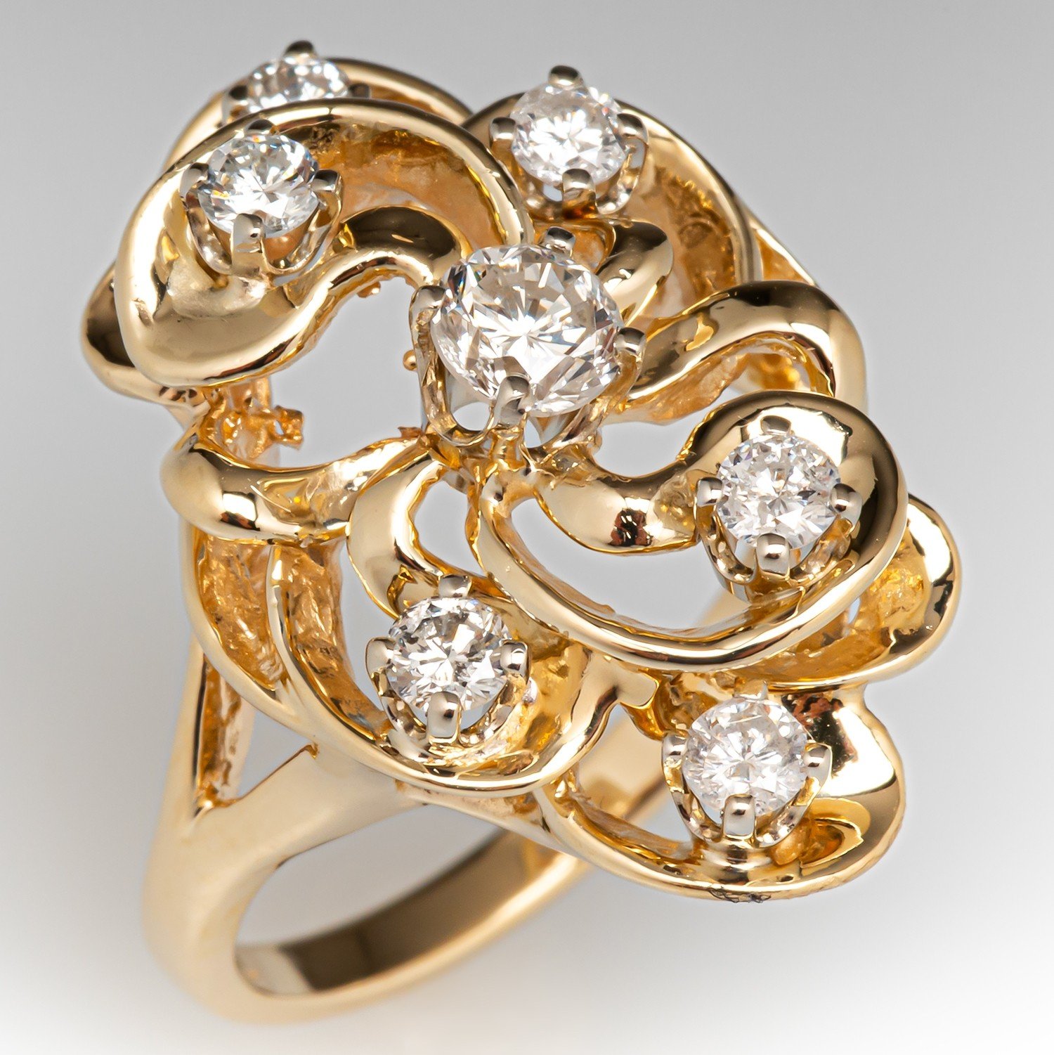 5 Beautiful Diamond & Sapphire Engagement Ring Designs
