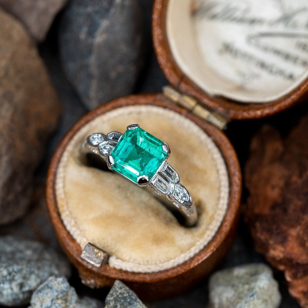 Vintage 1.46 Carat Colombian Emerald Ring in Platinum GIA