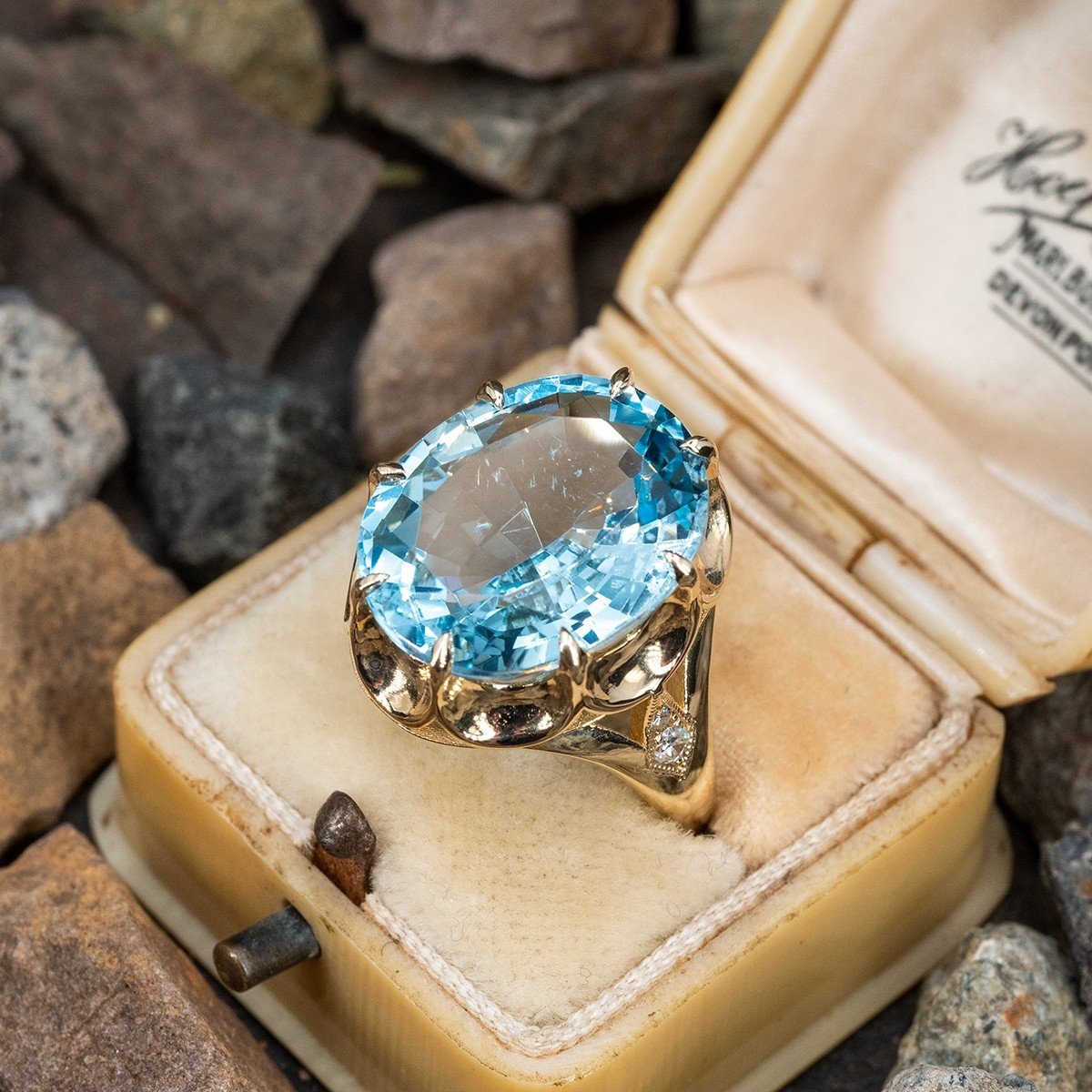 Cartier aquamarine ring | Marjan Sterk Fine Art Jewellery | Amsterdam