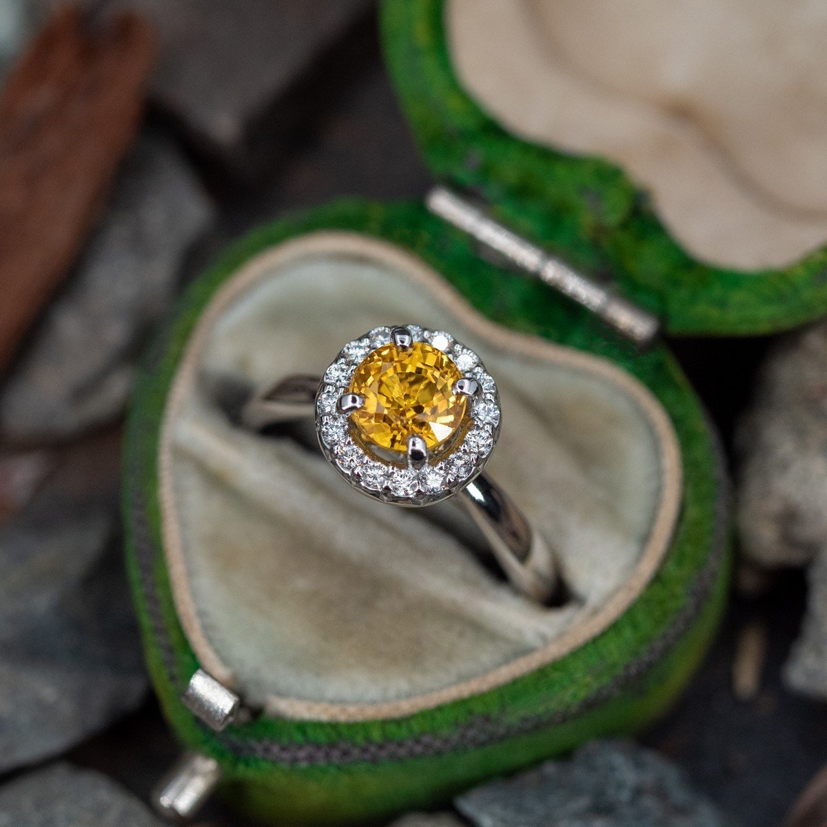 Art Deco Signet Ring with Yellow Sapphire-nlmtdanang.com.vn
