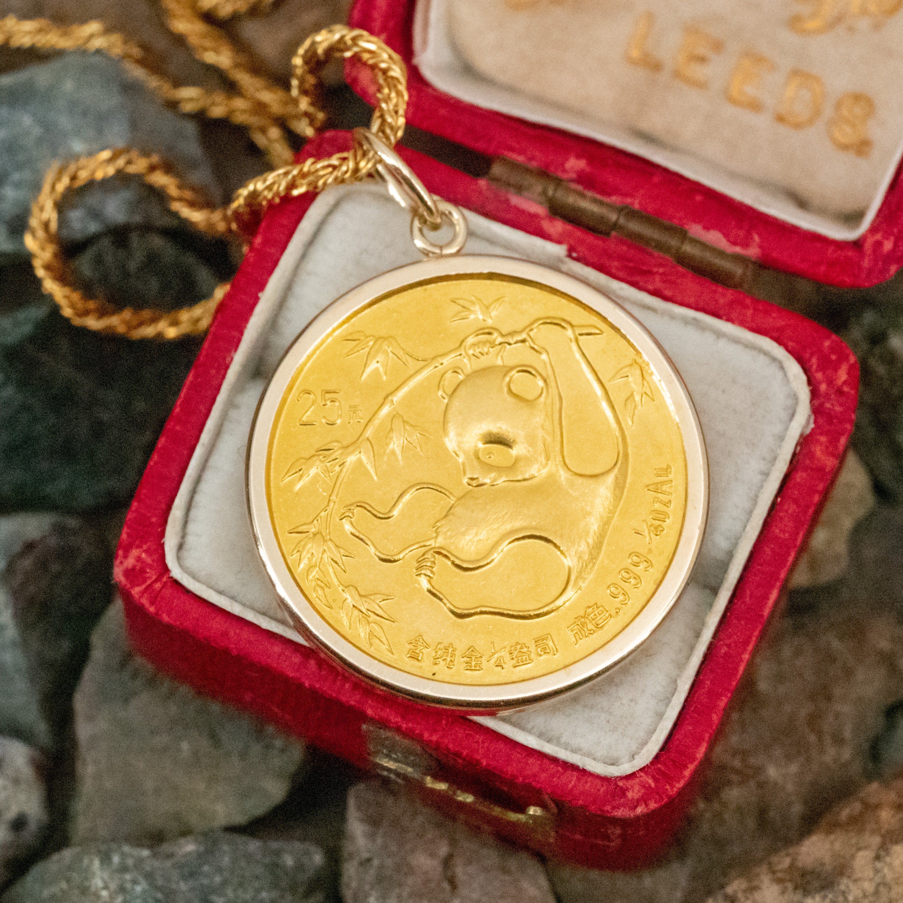 14K Yellow Gold Maple Leaf Panda Kangaroo Cat Coin Holder Pendant – Bengjo