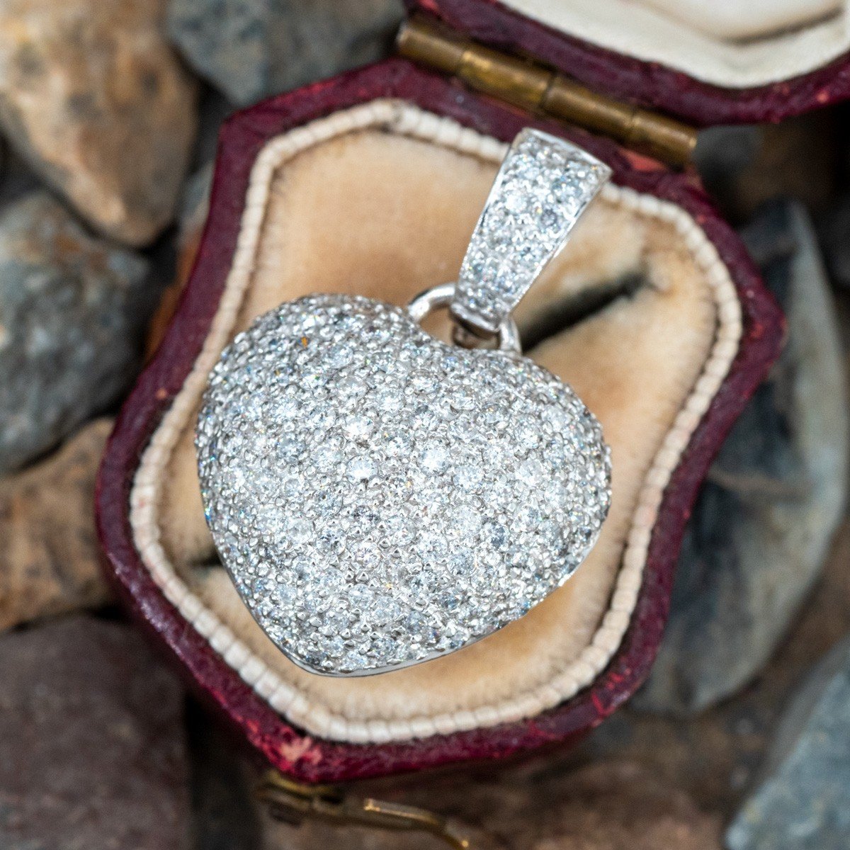 Pavé Set Diamond Heart Pendant Necklace 18K/14K White