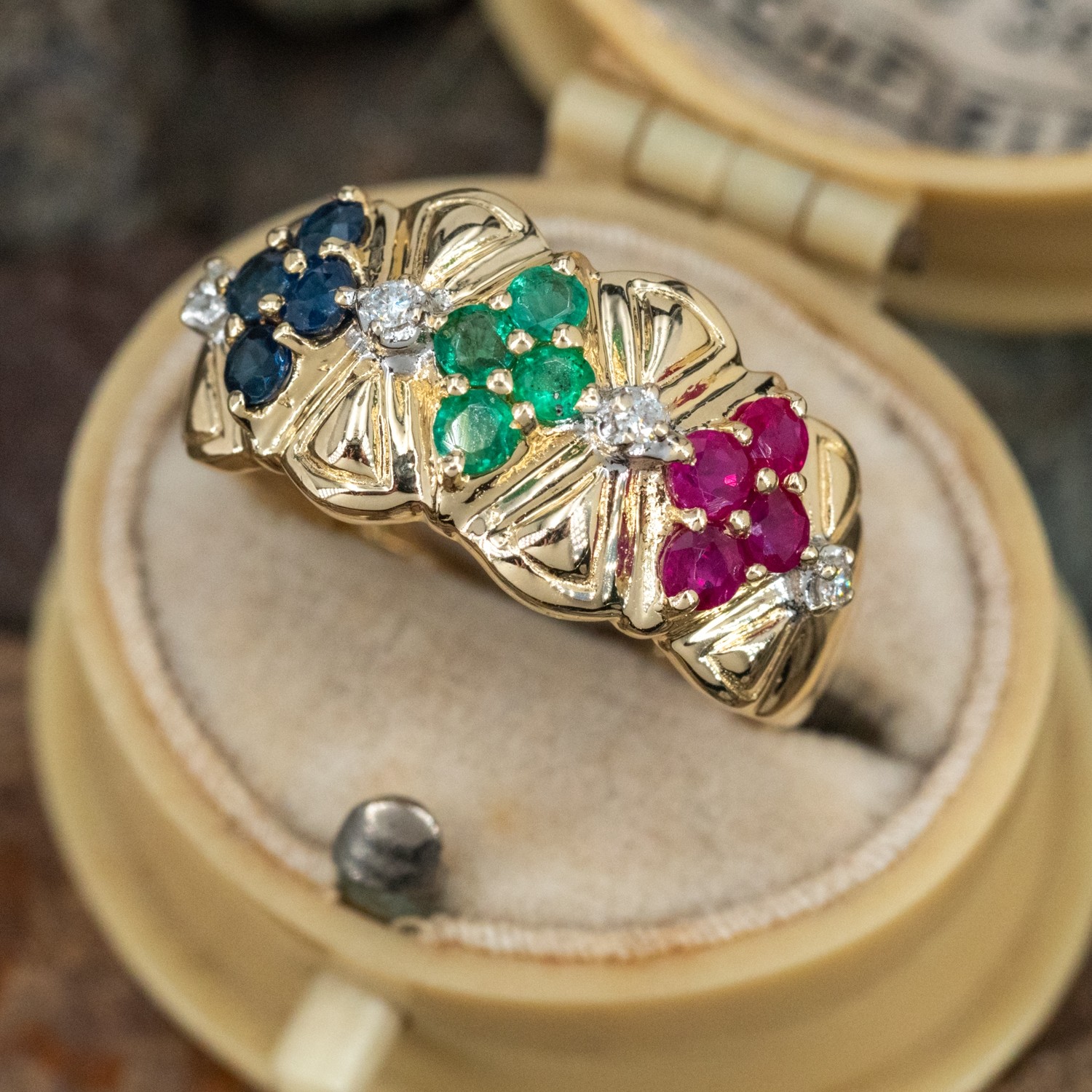 Nature Classic 14K Black Gold 1.0 Ct Rose Ruby Emerald Leaf and Vine Engagement  Ring R340S-14KBGEMRR | Caravaggio Jewelry