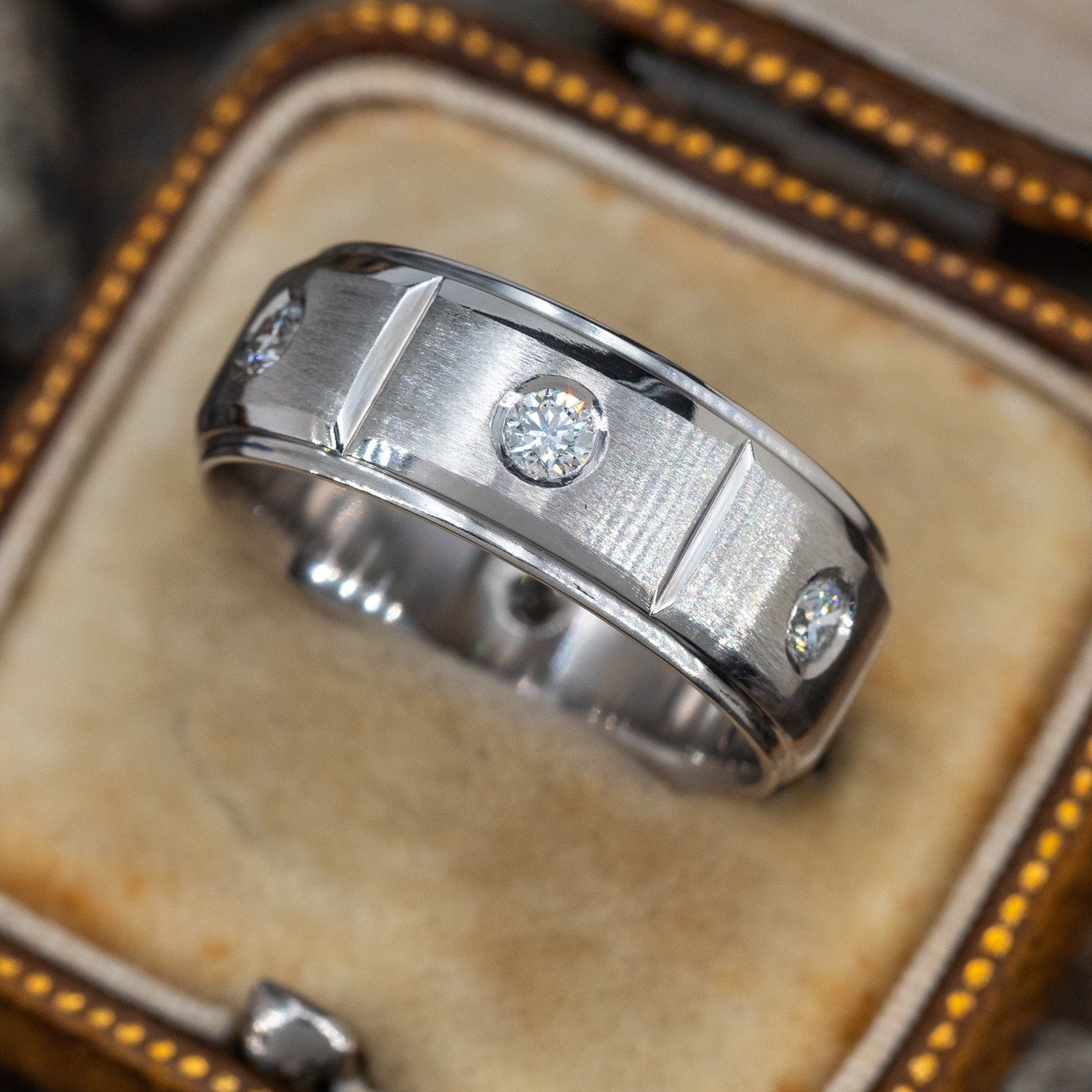 Encantador Palladium Diamond Ring D-6159 - Belgian Jewels