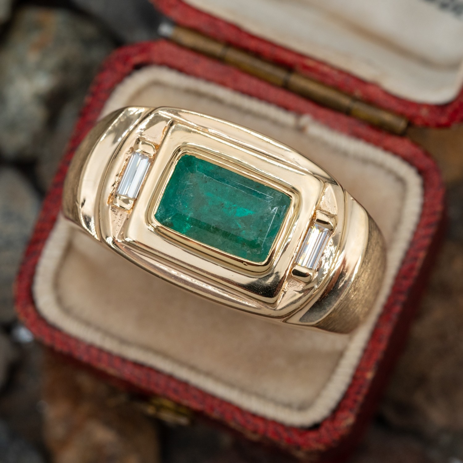 Mens Bezel Set Emerald & Diamond Ring 14K Yellow Gold