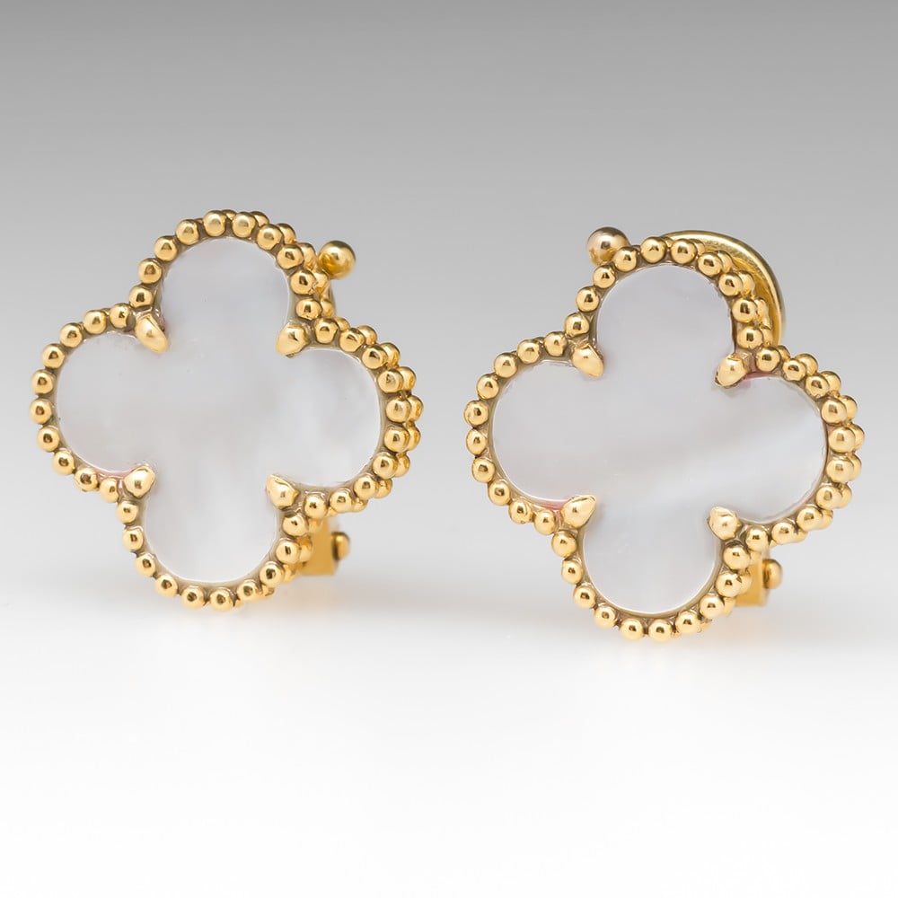 Magic Alhambra earrings 18K yellow gold, Mother-of-pearl - Van