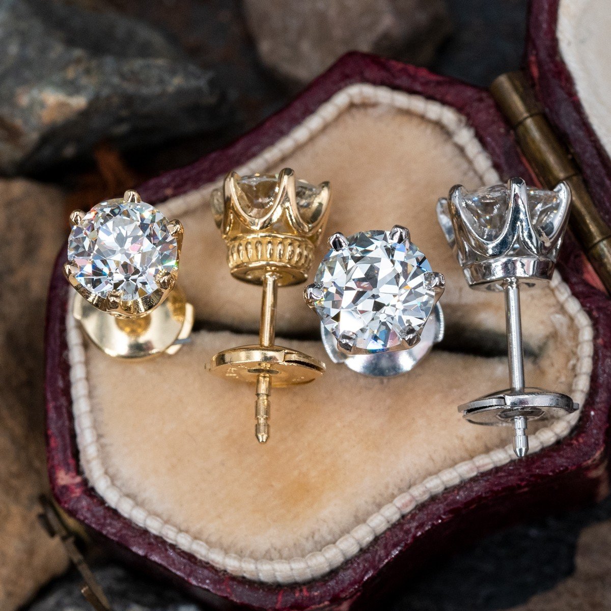 Romantic Sparkle! Classic Diamond Stud Earrings – Fetheray
