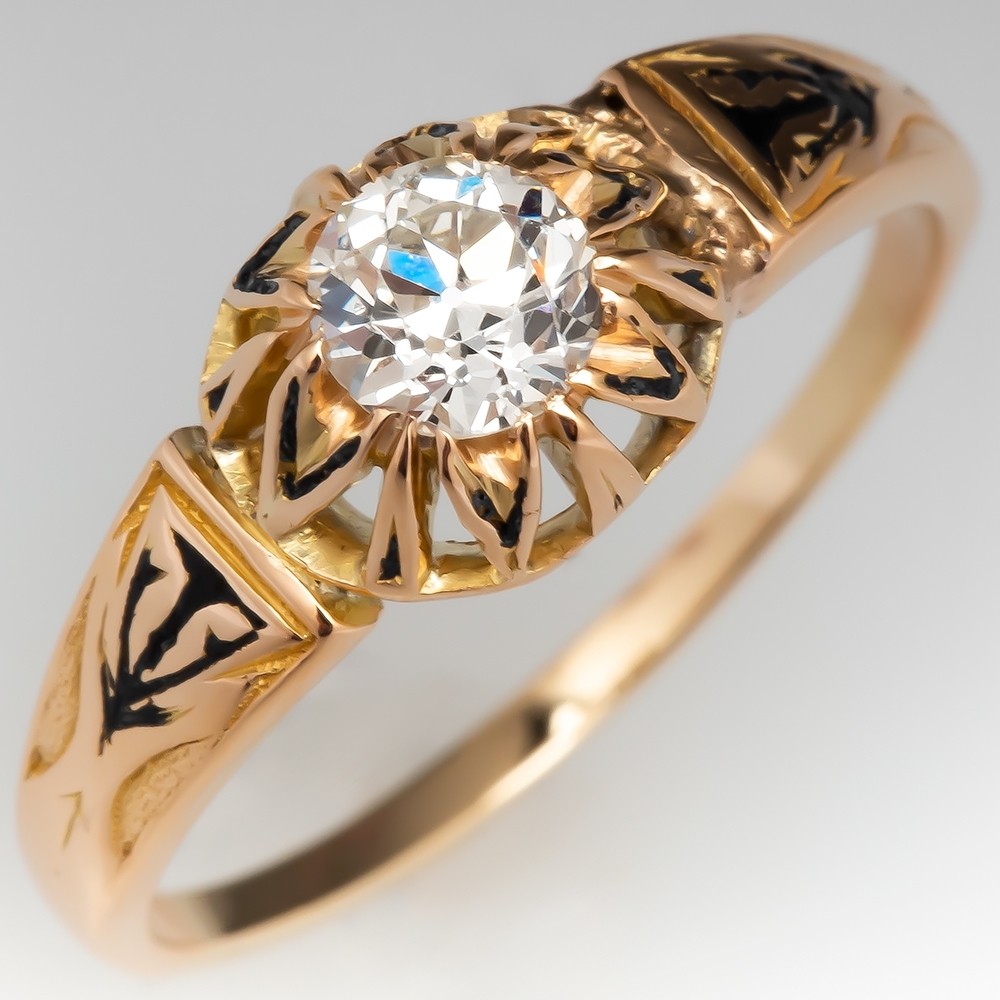 Why Antique Engagement Rings Are Popular