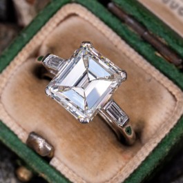 antique-emerald-cut-engagement-rings-with-band
