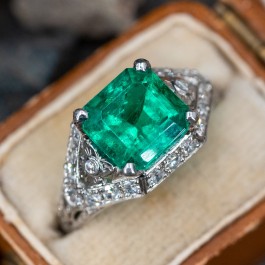 Art Deco Platinum Filigree Emerald Ring w/ Diamonds