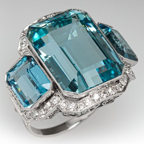 Gorgeous Aquamarine Cocktail Ring w/ Diamond Accents Platinum