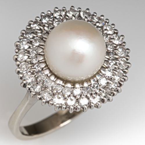 Pretty Saltwater Pearl w/ Diamond Halos Ring 18K White Gold