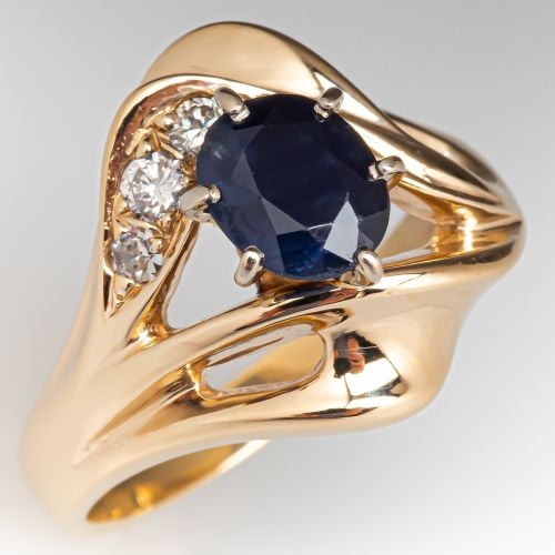 Oval Sapphire Ring w/ Diamond Accents 14K Yellow Gold