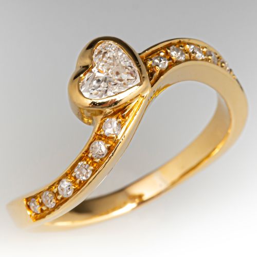 Curved Heart Diamond Ring w/ Milgrain 18K Yellow Gold
