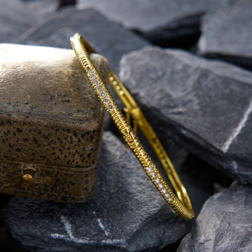 Hinged Diamond Bangle Bracelet 18K Yellow Gold
