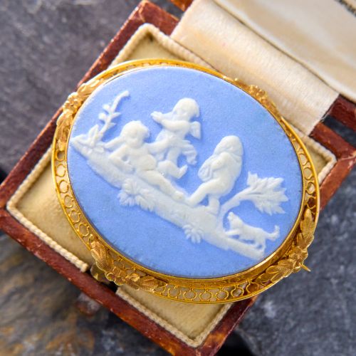 Vintage Wedgwood Porcelain Brooch Yellow Gold