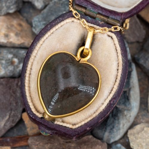Lovely Heart Shaped Quartz Pendant Necklace 18K Yellow Gold 
