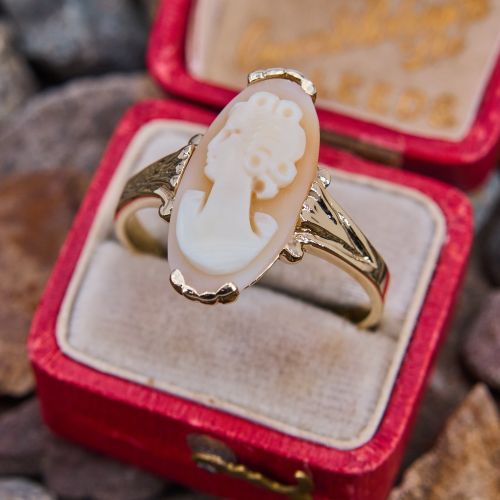 Delicate Shell Cameo Ring 8K Yellow Gold