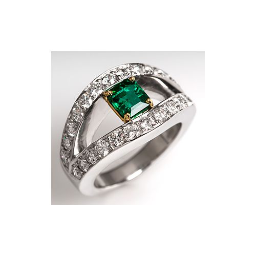 Muzo Colombian Emerald Ring