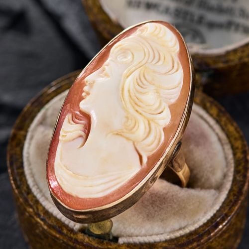 Vintage Left Facing Cameo Ring Yellow Gold