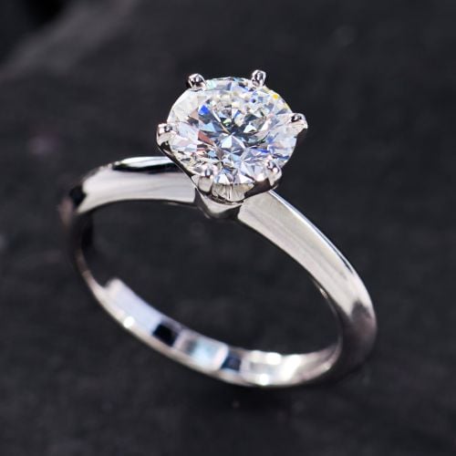 6-Prong Tiffany & Co. Diamond Solitare Engagement Ring Platinum 1.34Ct E/VS2