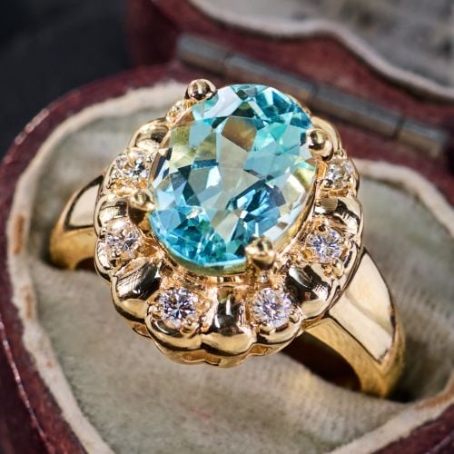 Oval Cut Aquamarine Ring w/ Diamond Halo in 14K Yellow Gold