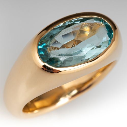 East To West Set Oval Aquamarine Ring 14K Yellow Gold