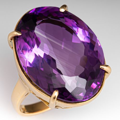 Vintage 22 Carat Oval Amethyst Cocktail Ring 18K Yellow Gold