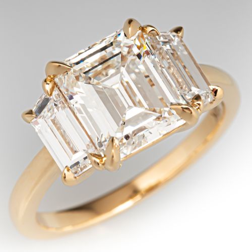 Extraordinary Emerald Cut Diamond Ring w/ Trapezoid Accents 18K Yellow Gold 2.79Ct I/VS1 GIA