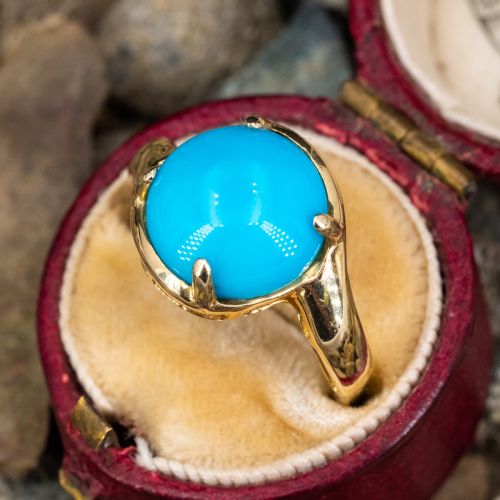 Lovely Turquoise Cabochon Ring 14K Yellow Gold