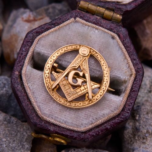 Circle Square & Compass Masonic Pin 14K Yellow Gold