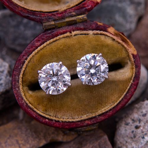 Lovely Round Diamond Stud Earrings 14K White Gold