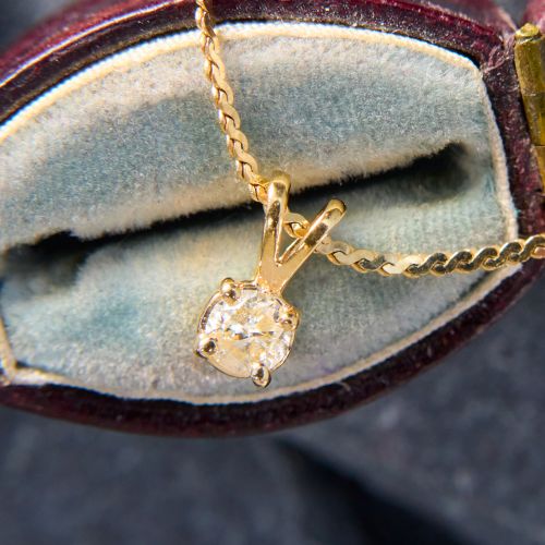 Sweet Diamond Pendant Necklace 14K Yellow Gold