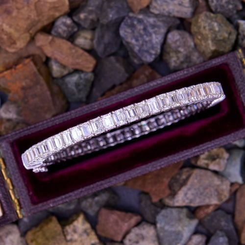 Exceptional 18 Carat Emerald Cut Diamond Bangle Bracelet 18K White Gold