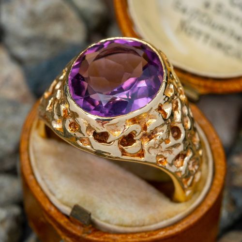 Attractive Oval Amethyst Ring 14K Yellow Gold