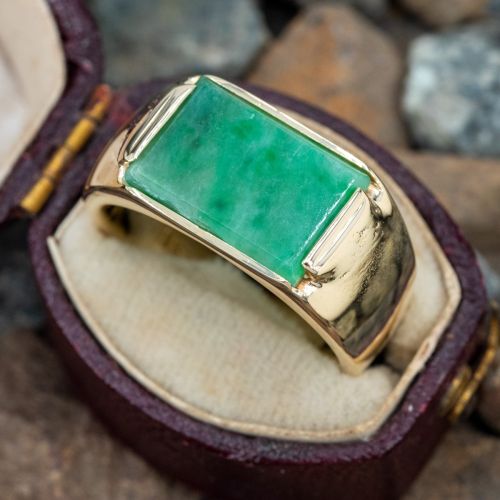 Attractive Jadeite Jade Ring 14K Yellow Gold