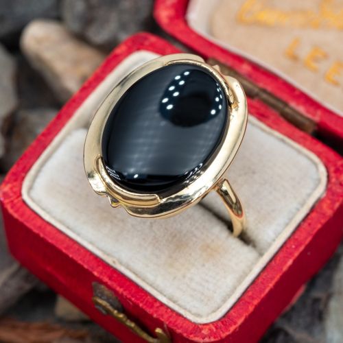 Oval Onyx Ring 14K Yellow Gold