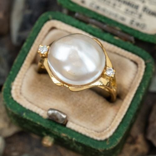 Mabé Pearl Diamond Ring 18K Yellow Gold