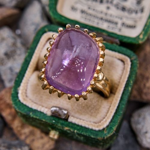 Vintage Sugarloaf Style Amethyst Cocktail Ring 14K Yellow Gold 