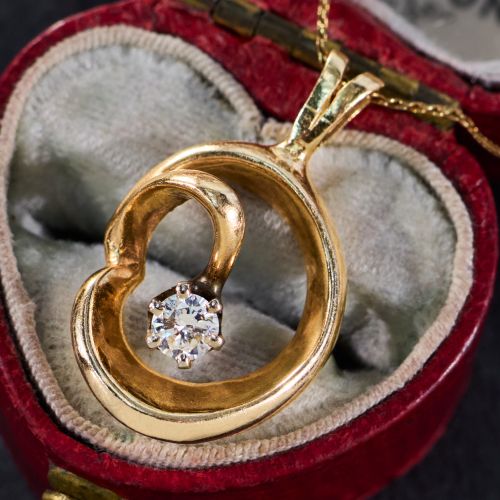 Final Sale: Swirling Diamond Pendant Necklace 14K Yellow Gold 14 Inches