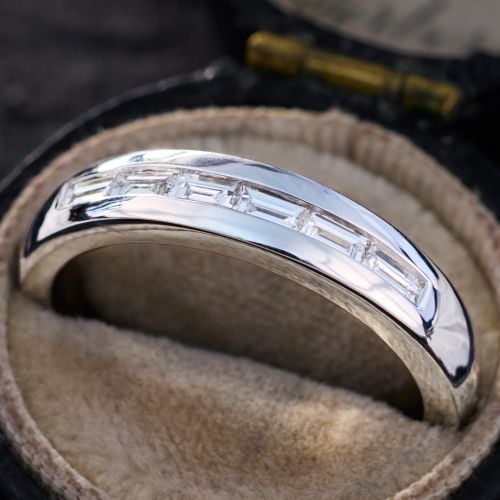 89957a