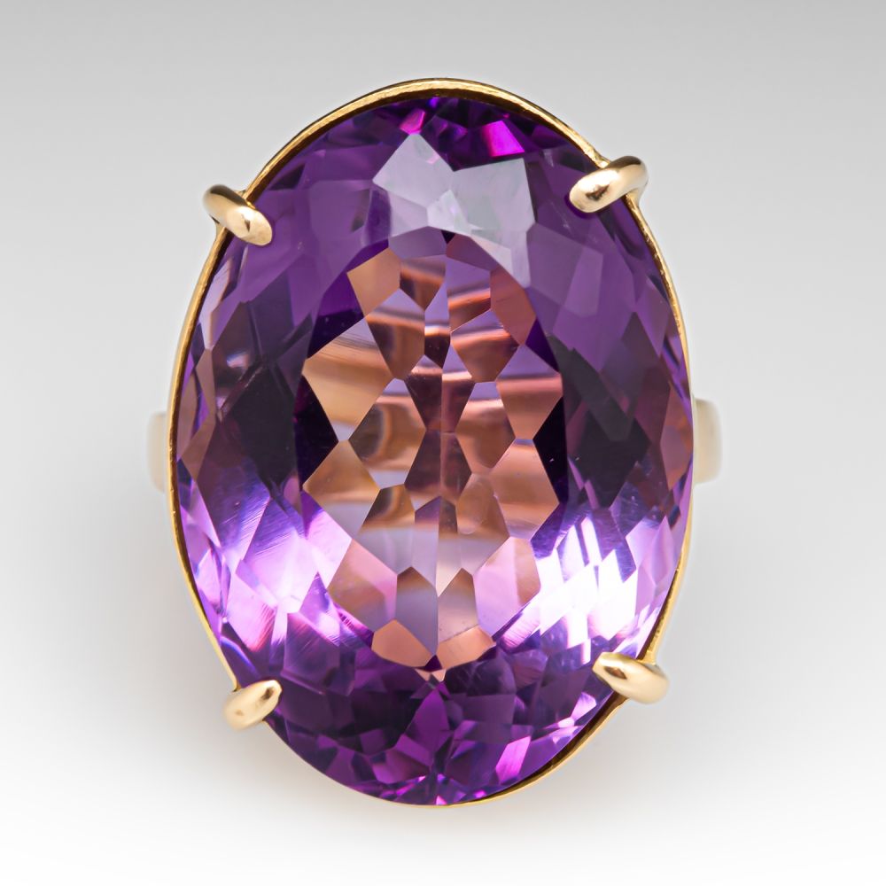 Vintage 22 Carat Oval Amethyst Cocktail Ring 18K Yellow Gold