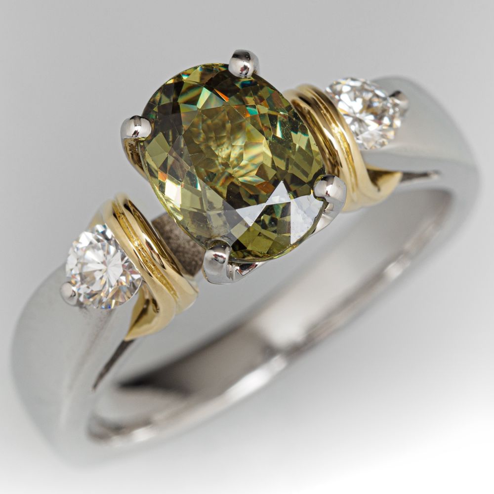 Beautiful Demantiod Garnet Ring Platinum & 18K Yellow Gold
