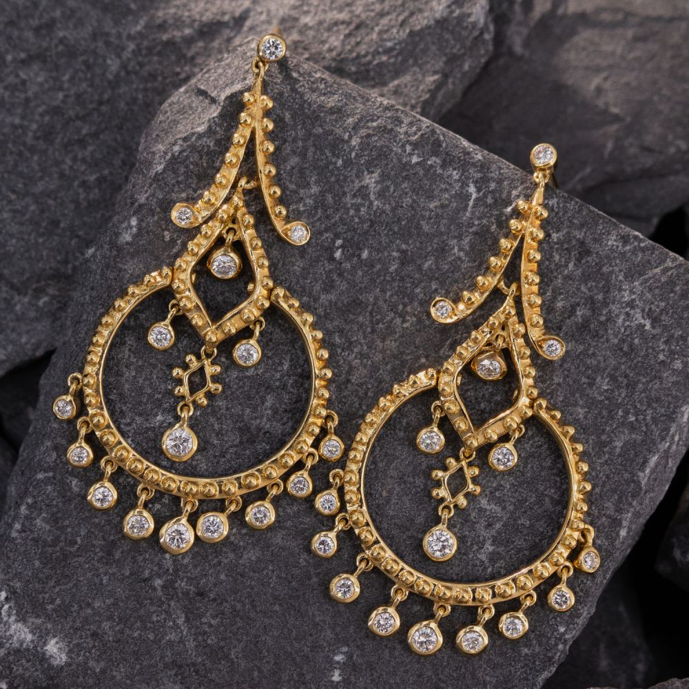 diamond-chandelier-earrings-18k-yellow-gold