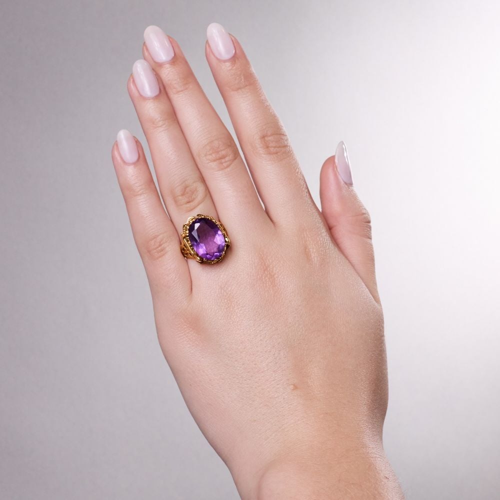 Sphinx Motif Amethyst Ring 14K Yellow Gold